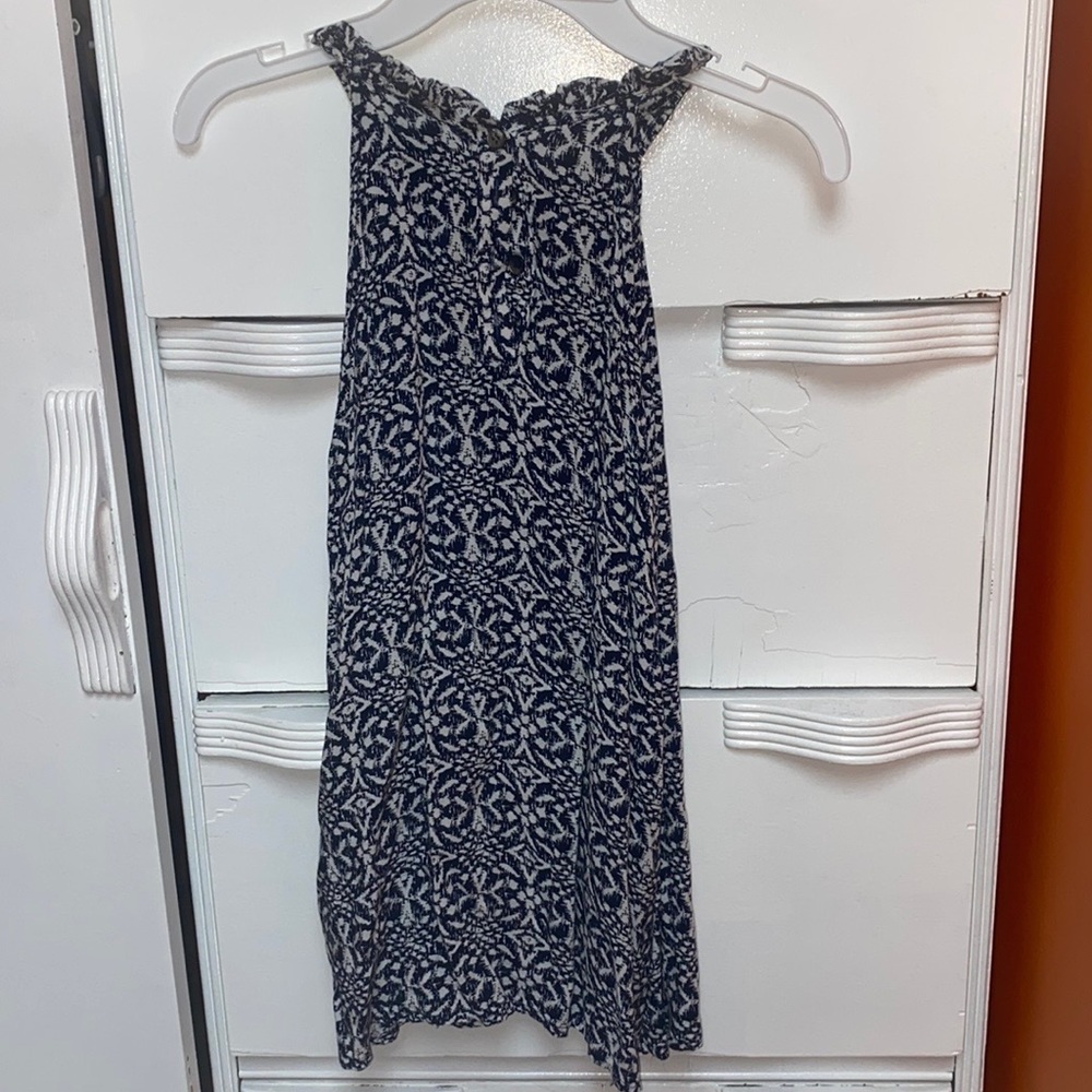 Women’s top! Size XS! Navy and white Cynthia Rowley!